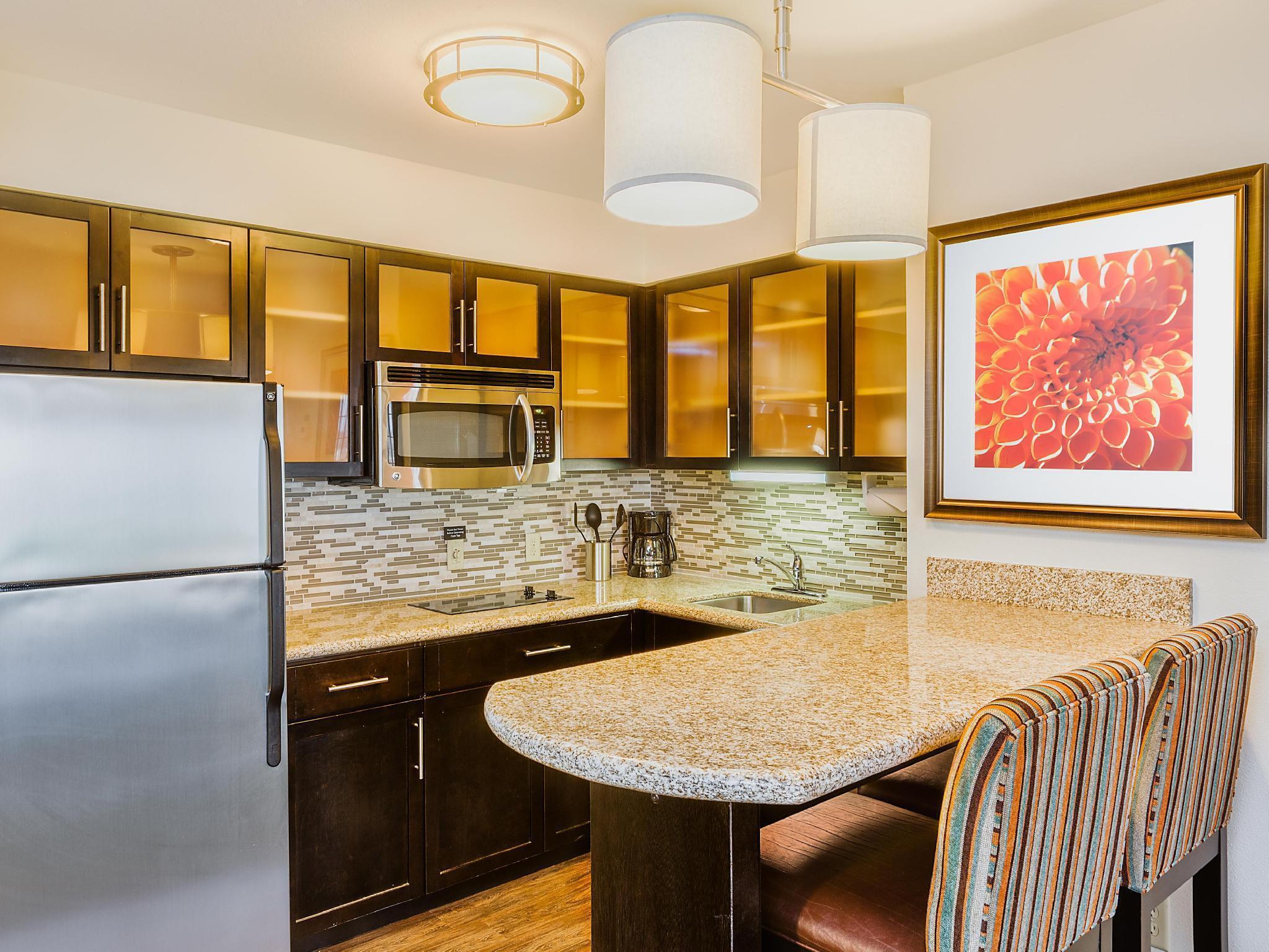 Staybridge Suites Bismarck By Ihg Bagian luar foto