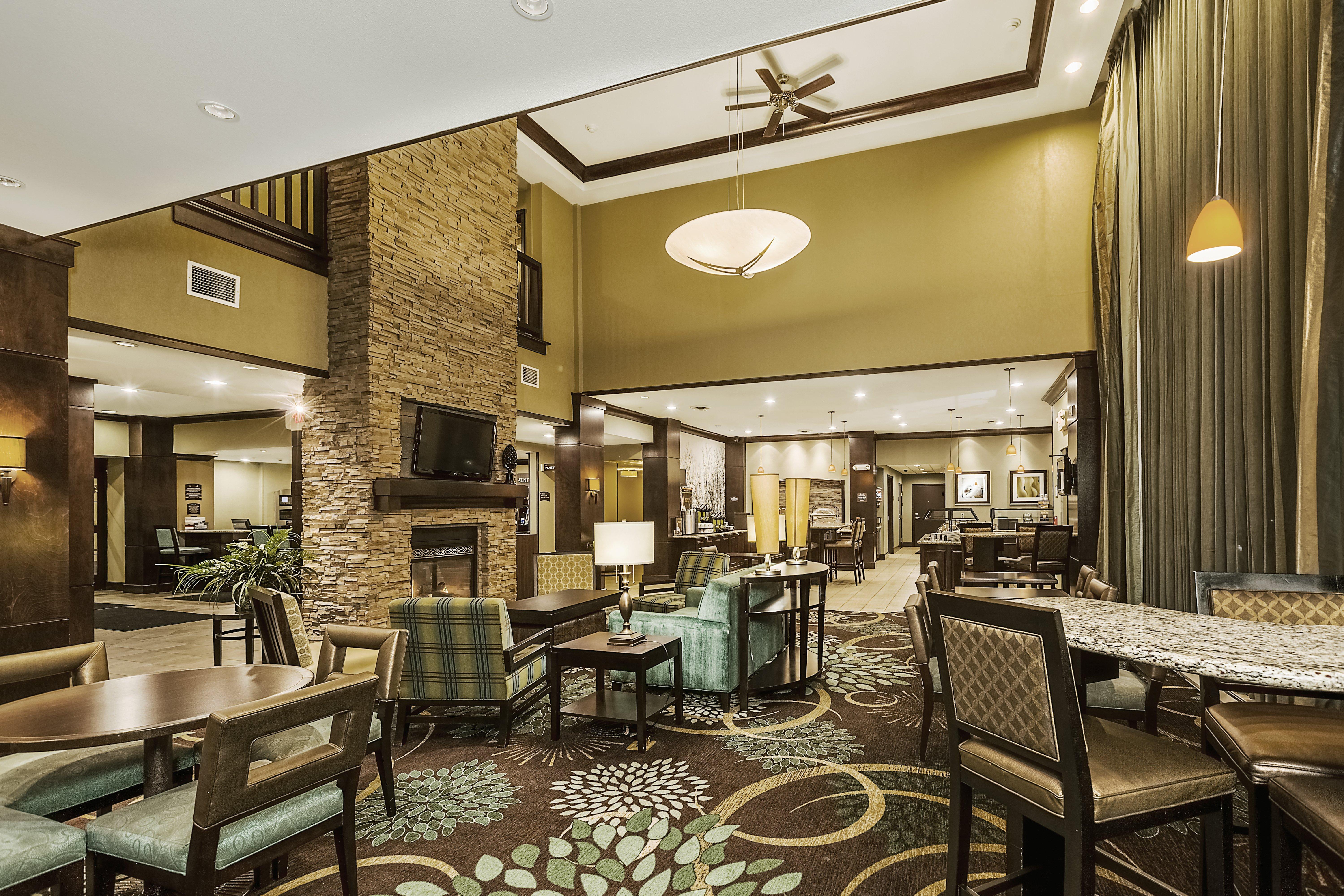 Staybridge Suites Bismarck By Ihg Bagian luar foto
