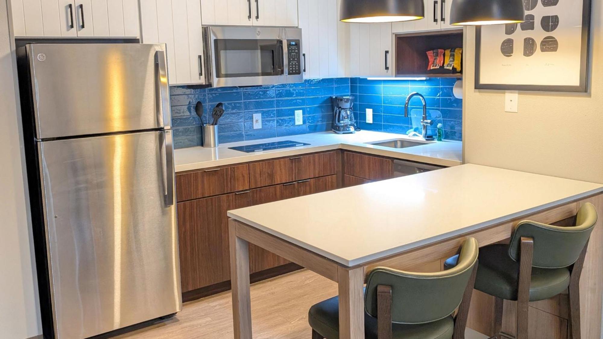 Staybridge Suites Bismarck By Ihg Bagian luar foto